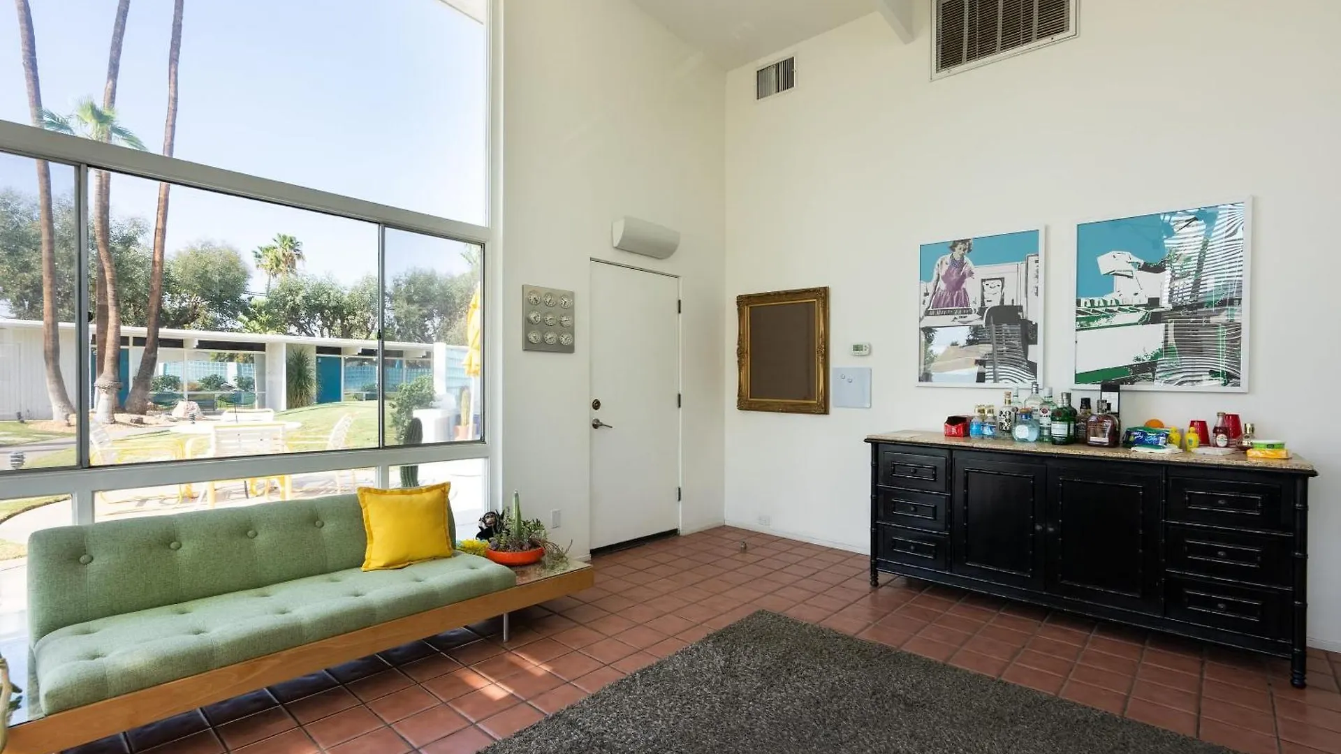 Monkey Tree Hotel By Avantstay Stylish Hotel In Palm Springs W Pool United States