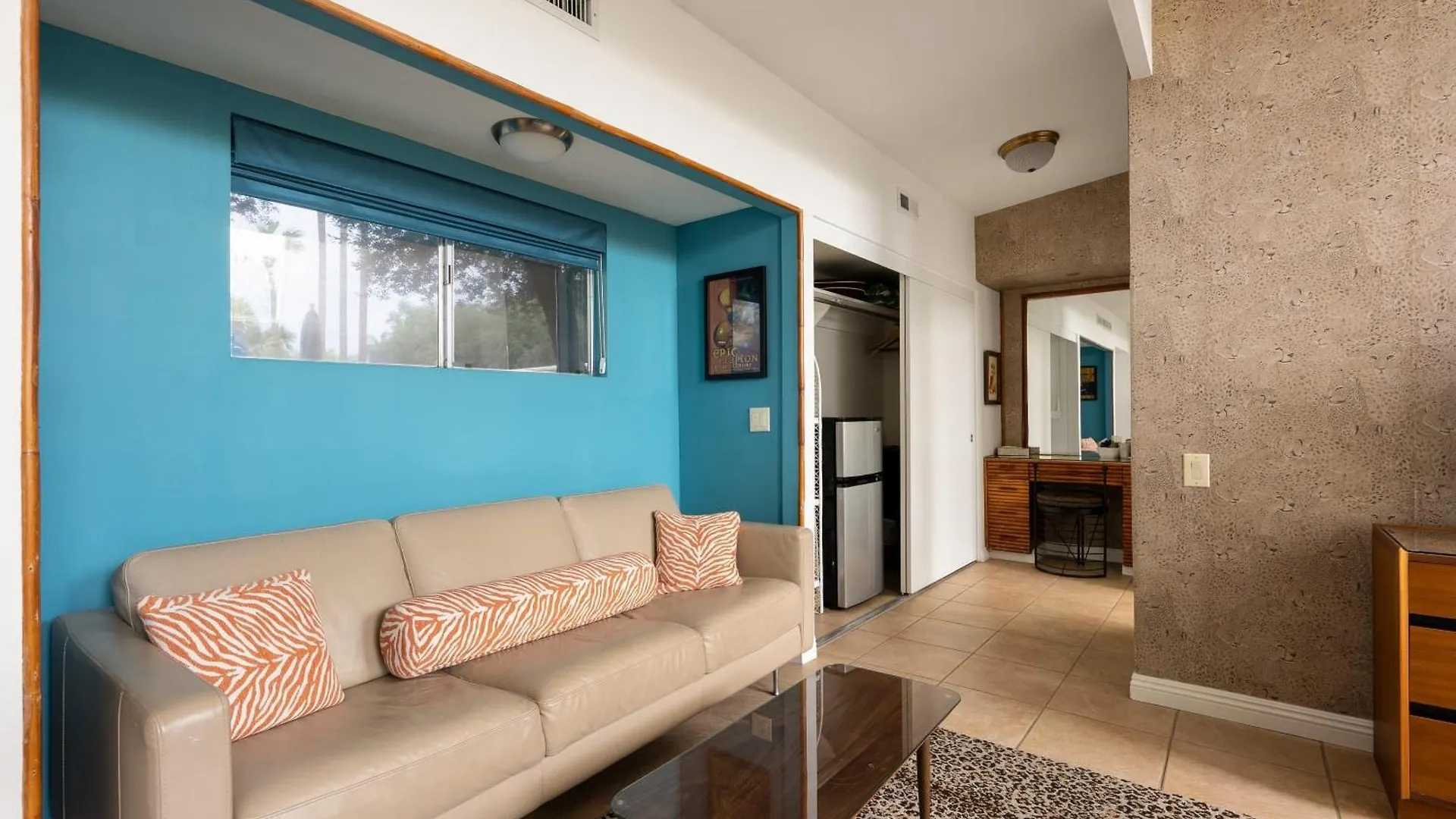 Monkey Tree Hotel By Avantstay Stylish Hotel In Palm Springs W Pool