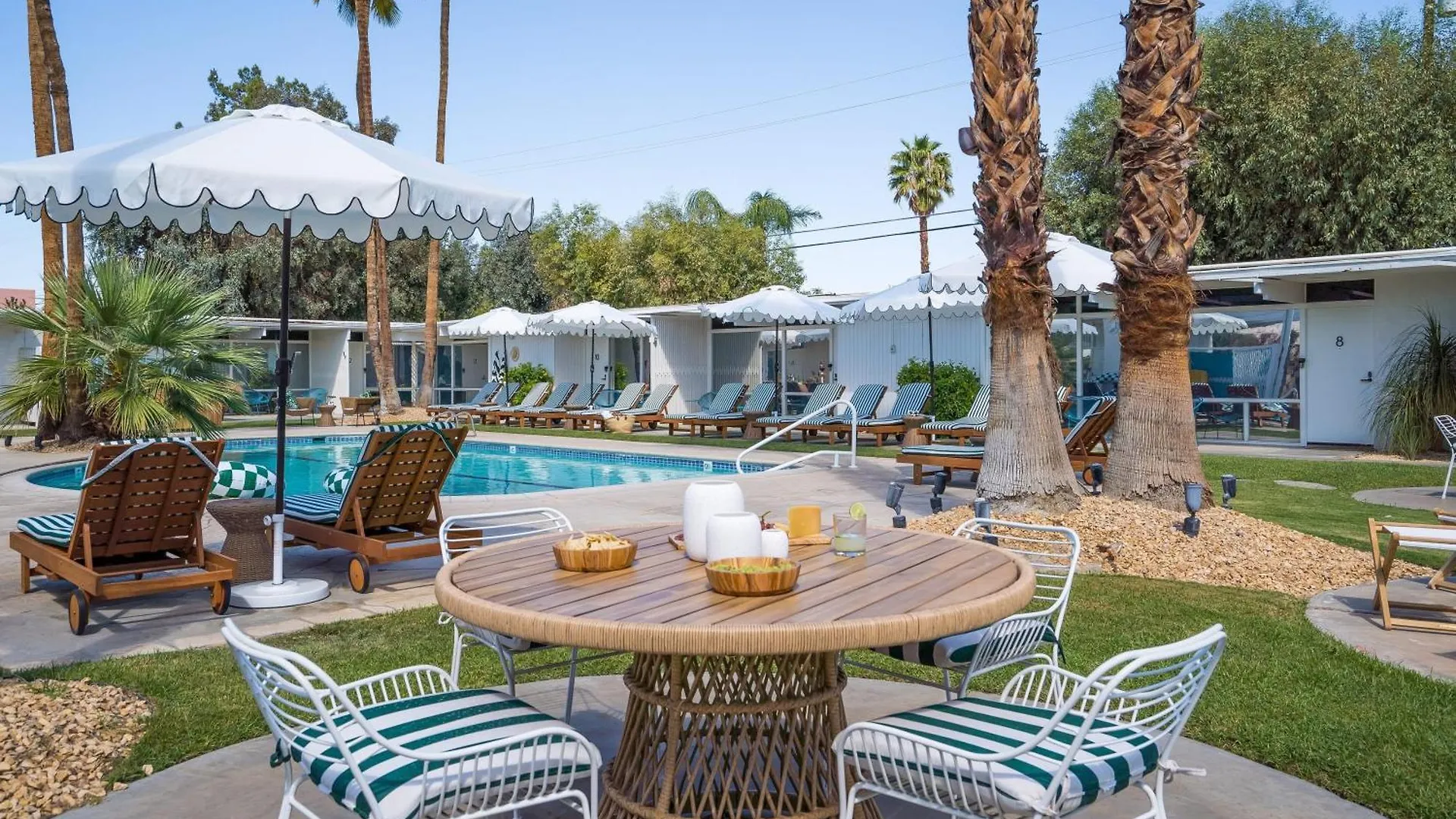 Monkey Tree Hotel By Avantstay Stylish Hotel In Palm Springs W Pool USA