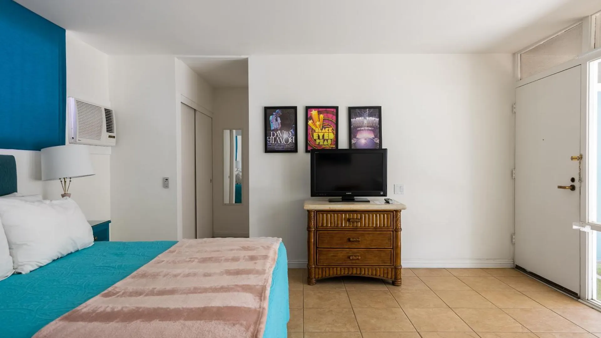 Monkey Tree Hotel By Avantstay Stylish Hotel In Palm Springs W Pool United States